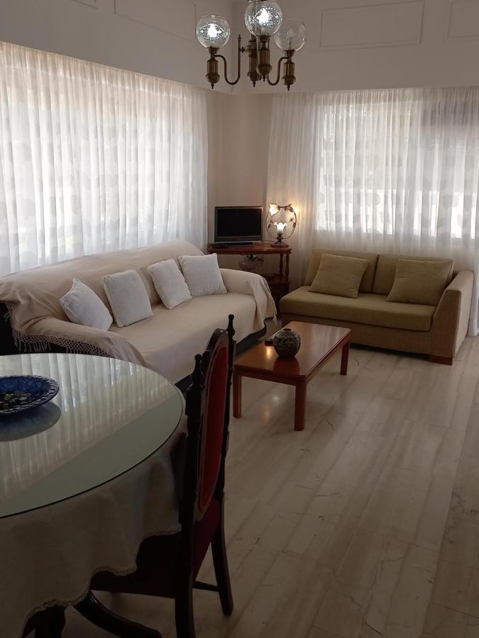 Ekie Apartment With Sea View カラマタ エクステリア 写真