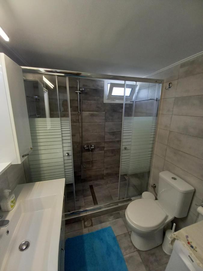 Ekie Apartment With Sea View カラマタ エクステリア 写真