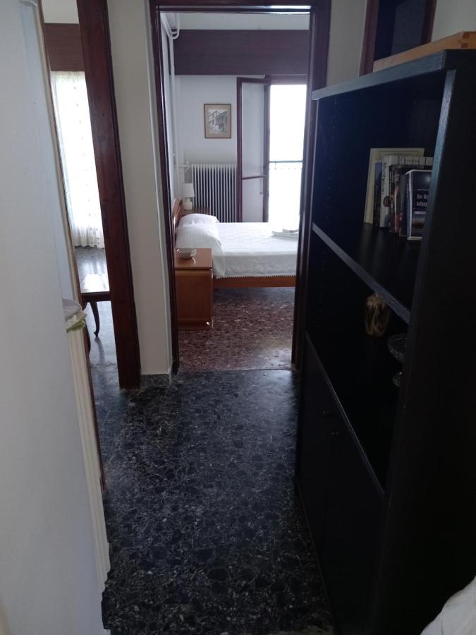 Ekie Apartment With Sea View カラマタ エクステリア 写真