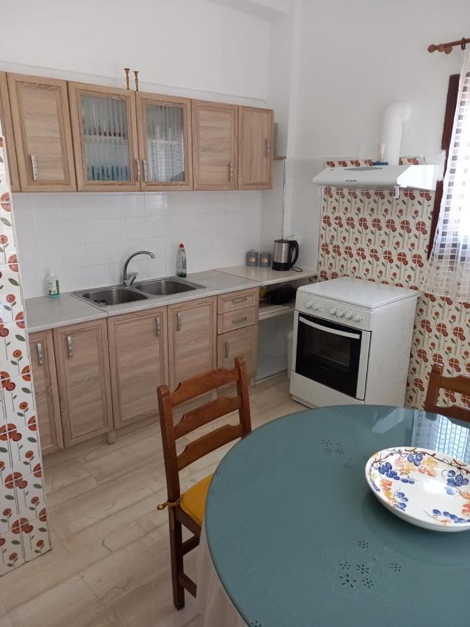Ekie Apartment With Sea View カラマタ エクステリア 写真